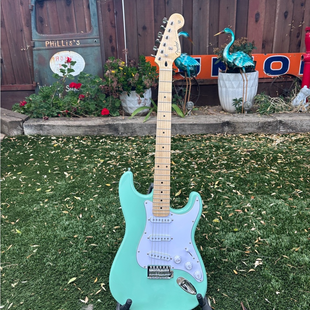 Fender Stratocaster Mint Green Electric Guitar